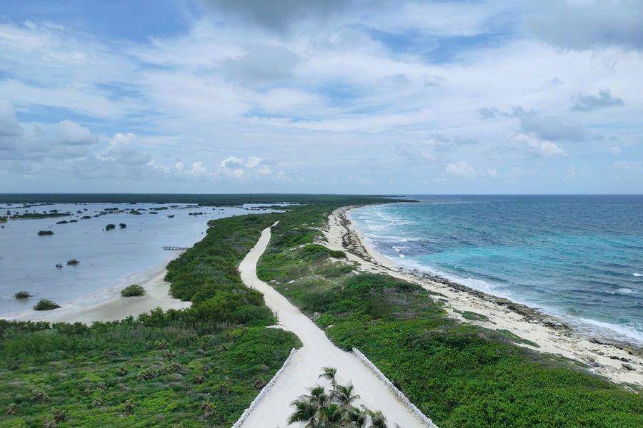 Cozumel, Meksiko (unsplash.com/@doriandussartd)