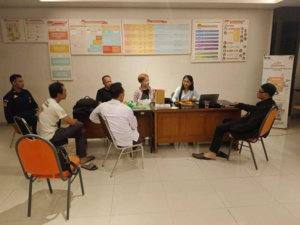 KPU dan Bawaslu Klungkung menunggu pendaftaran calon perorangan di Pilkada Klungkung. (Dok. IDN Times/istimewa)