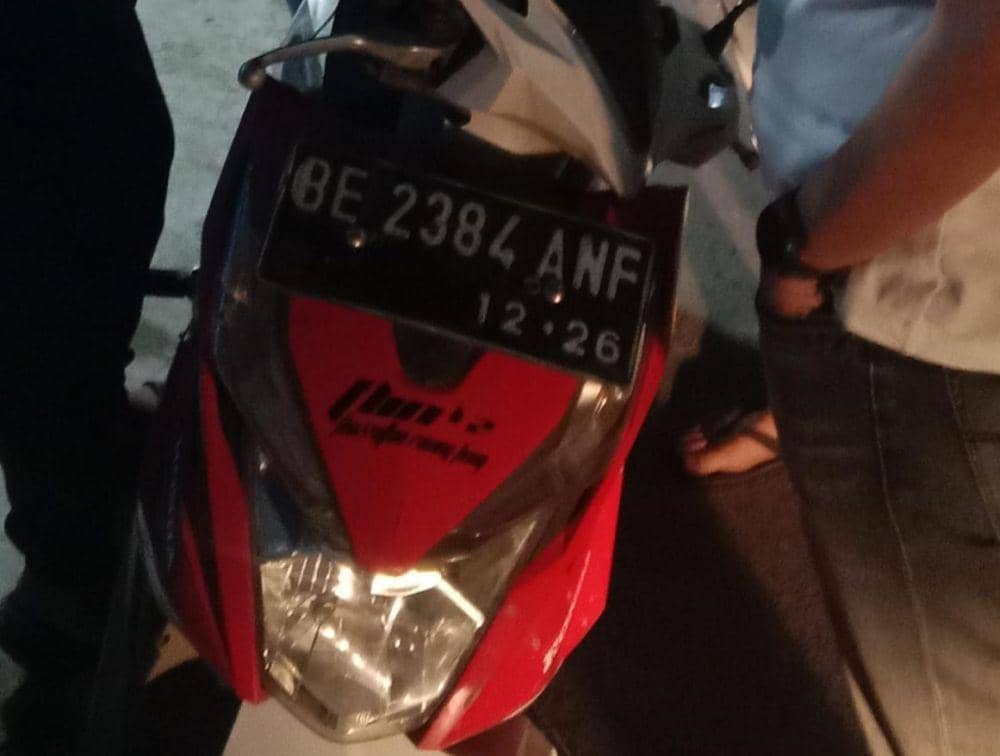 Barang bukti motor diamankan dari ketiga pelaku. (Dok. Polresta Bandar Lampung).
