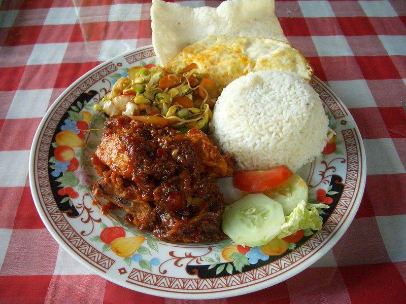 5 Rekomendasi Nasi Campur di Tangerang Paling Enak dan Worth-it