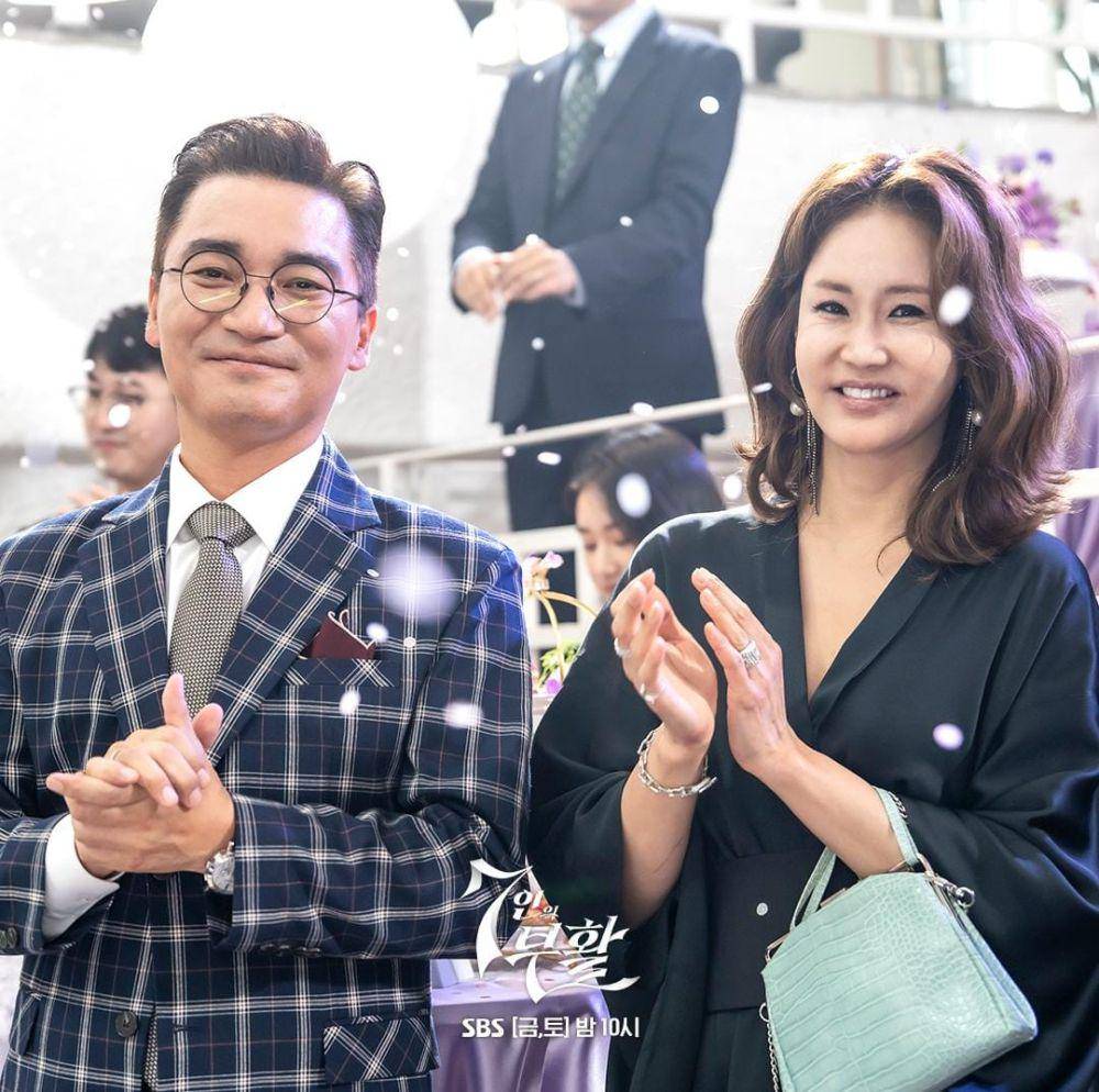 Jo Jae Yun dan Shin Eun Kyung di drama The Escape of the Seven: Resurrection (instagram.com/sbsdrama.official)