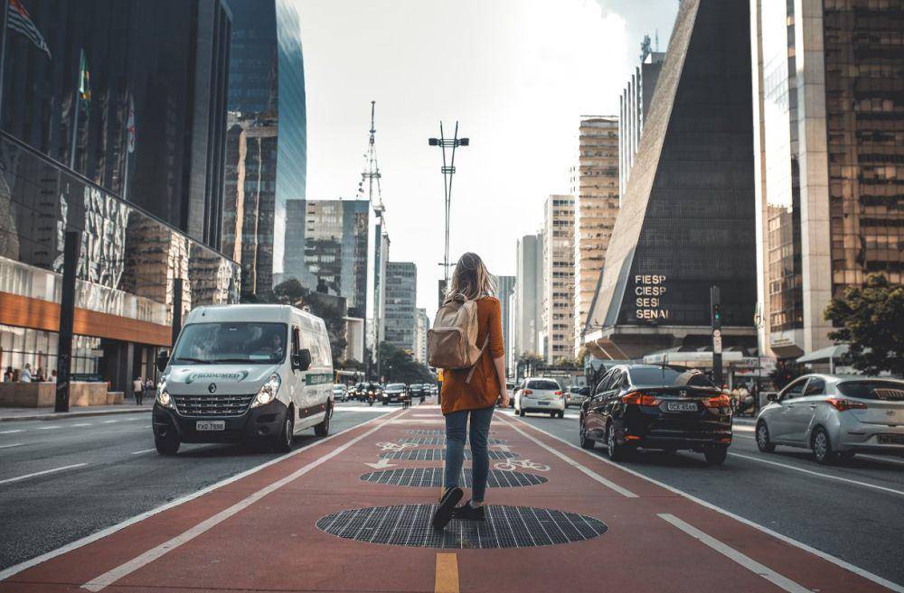ilustrasi solo traveling (unsplash.com/Guilherme Stecanella)