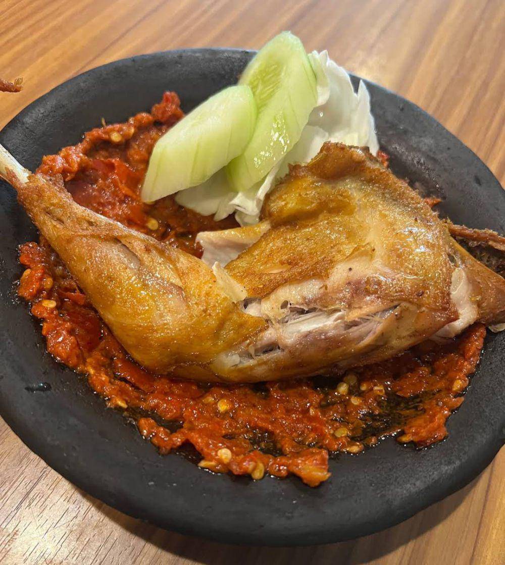 Potret makanan di Warung Bu Kris (google.com/maps/Celine Wuisan)