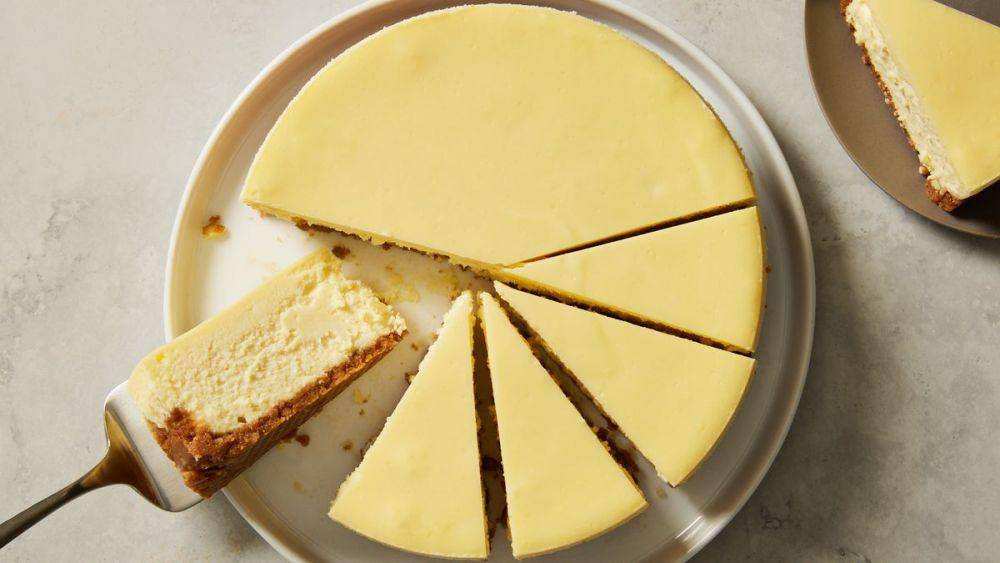 ilustrasi potongan cheesecake (delish.com)