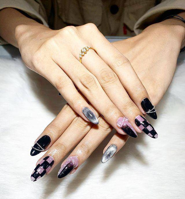 Look Beauty Nail Art Malang (instagram.com/lookbeauty.malang_)