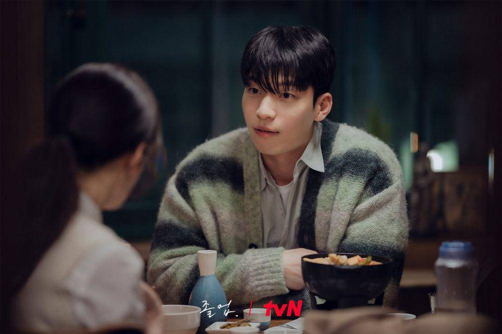 Wi Ha Joon dan Jung Ryeo Won di The Midnight Romance in Hagwon (Dok. tvN/The Midnight Romance in Hagwon)