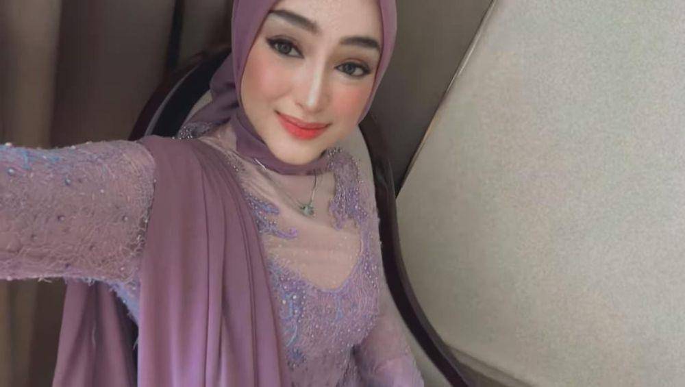 gaya makeup Santyka Fauziah (instagram.com/santykafauziah)