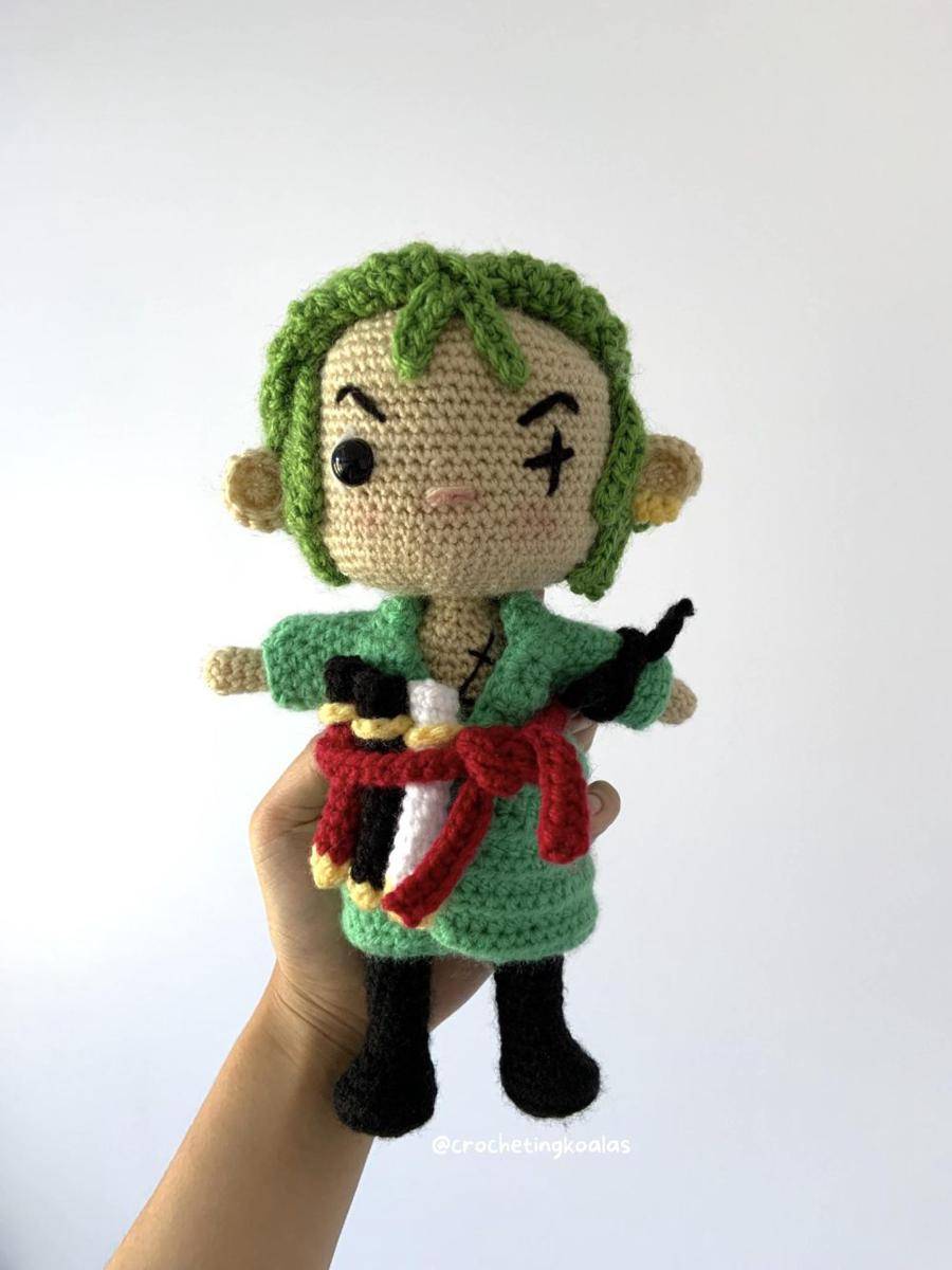potret rajutan tangan bertema Zoro (reddit.com/user/crochetingkoalas)