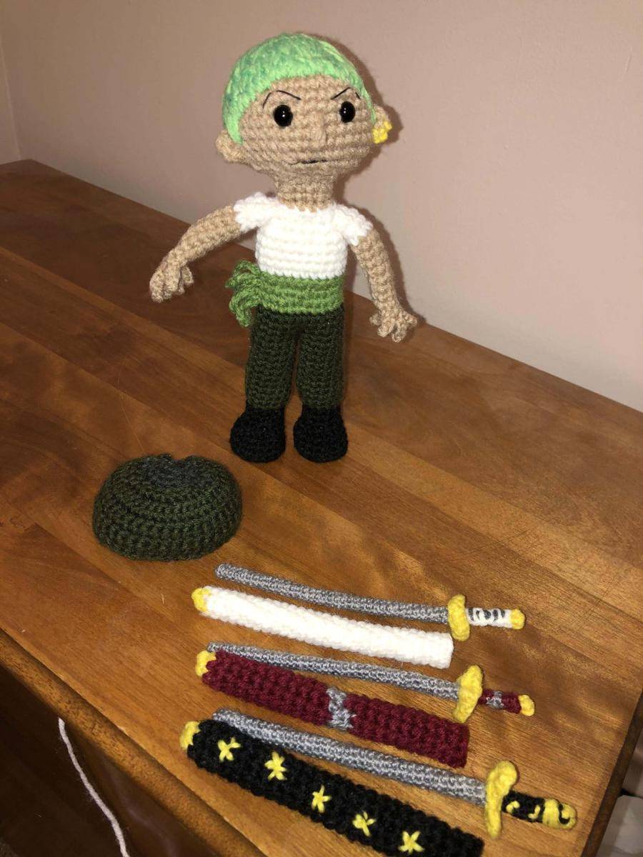 potret rajutan tangan bertema Zoro (reddit.com/user/CordivanC33)