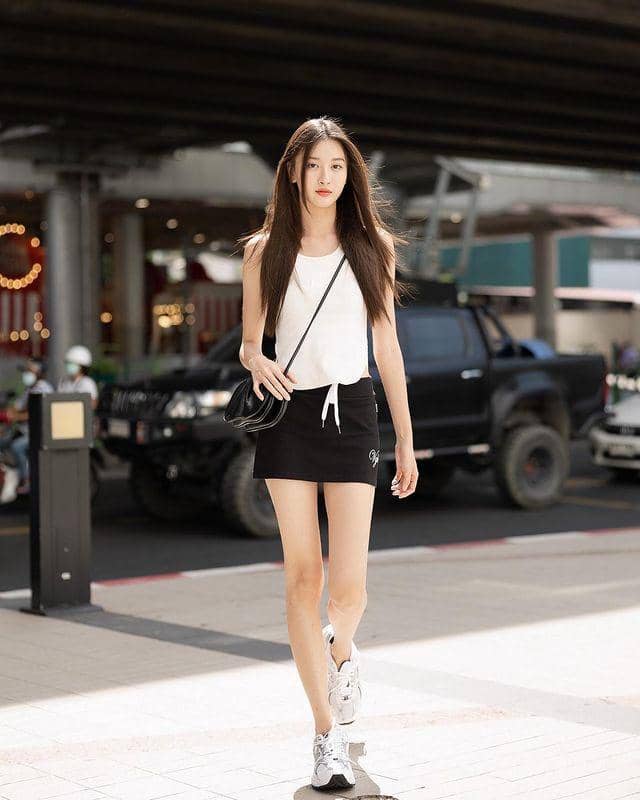 View Benyapa (Instagram.com/view.benyapa)