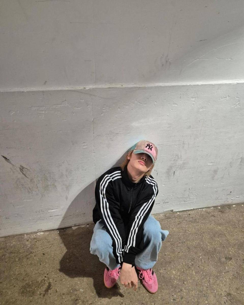 OOTD pakai baseball cap ala I.N Stray Kids (instagram.com/i.2.n.8)