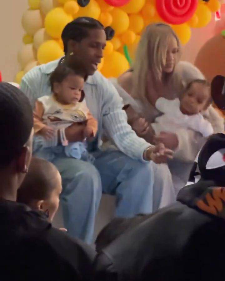 A$AP Rocky dan Rihanna di pesta RZA (Twitter.com/DailyLoud)