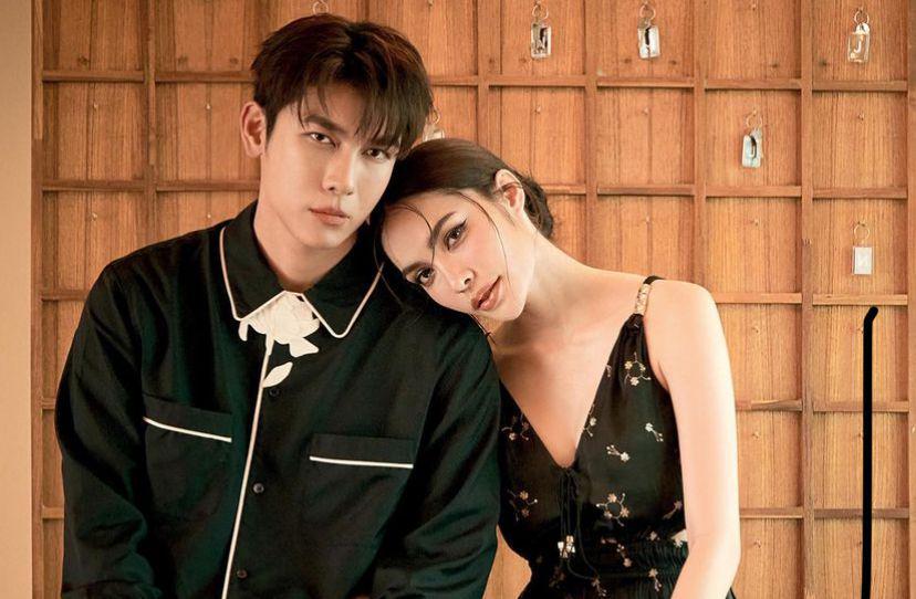 8 Potret Kedekatan Mew Suppasit dan Charlotte Austin, Bersahabat!