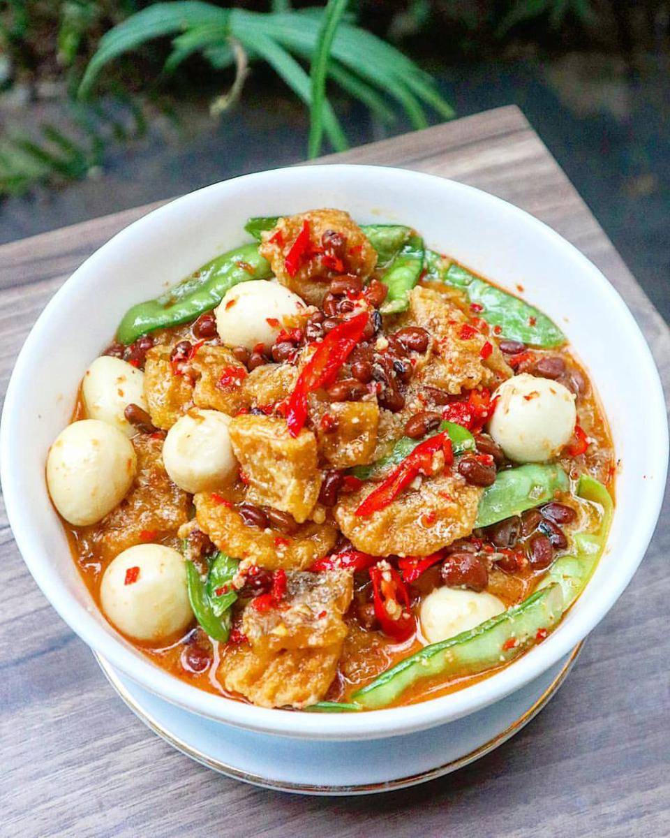 sambal goreng krecek tolo (instagram.com/regunancha)