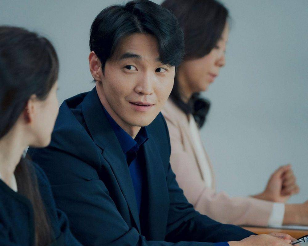 Yoon Ji Seok (Jang In Sub) di drakor The Midnight Romance in Hagwon (dok. tvN/The Midnight Romance in Hagwon)