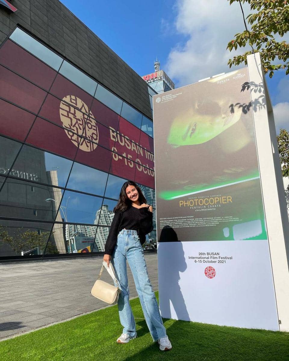 Shenina Cinnamon (instagram.com/sheninacinnamon)