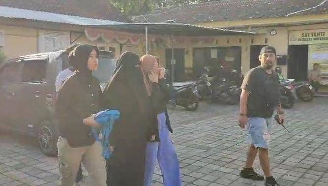 Ancam Sebar Video Mesra, Perempuan di Mataram Peras Pacar Rp270 Juta