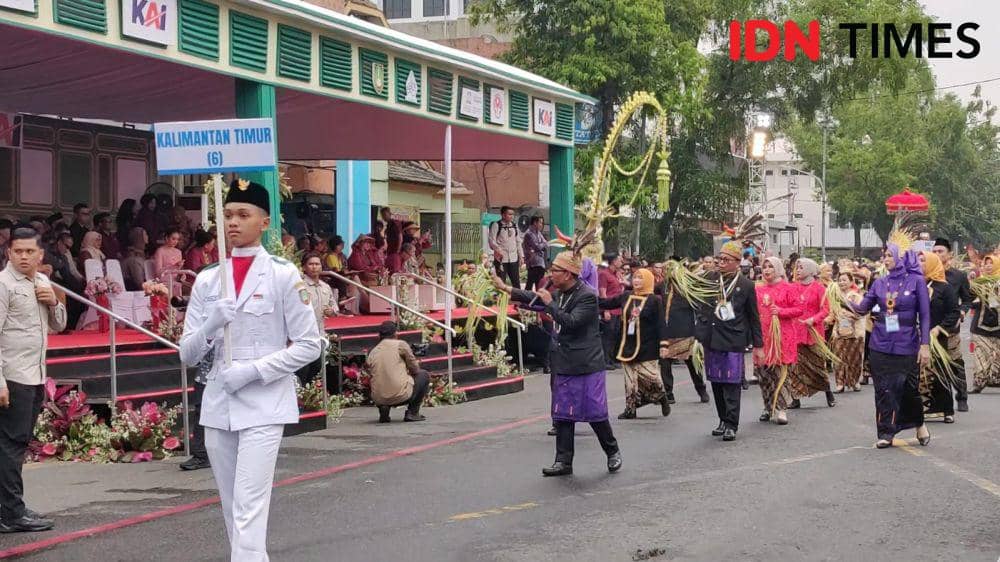 Diikuti Iriana, Parade Kriya dan Budaya Raih Rekor MURI