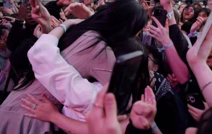 potret BIBI berikan fan service di HITC New York 2024 (instagram.com/hitcfestival)