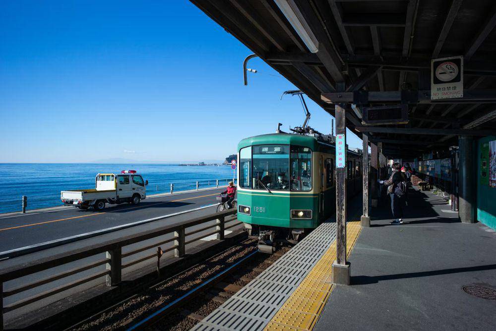 potret stasiun di Kamakura (unsplash.com/CJ Wang)