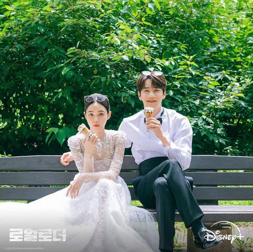Hong Su Zu dan Lee Jun Young di drama The Impossible Heir (instagram.com/disneypluskr)