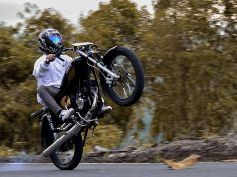ilustrasi modifikasi RX King untuk drag race (instagram.com/rxkingdrag)