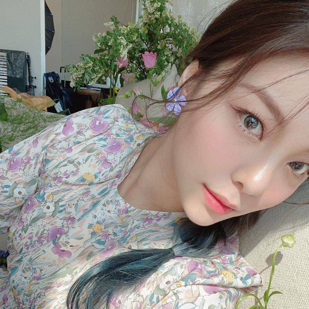 makeup natural ala Ailee (instagram.com/aileeonline)