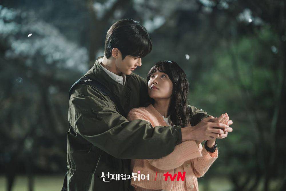 still cut drama Lovely Runner (instagram.com/tvn_drama)