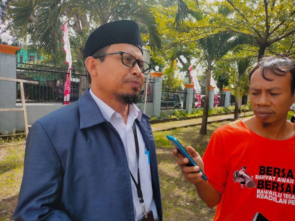 Kepala Dinas Pendidikan Lotim, Izzuddin (IDN Times/Ruhail)