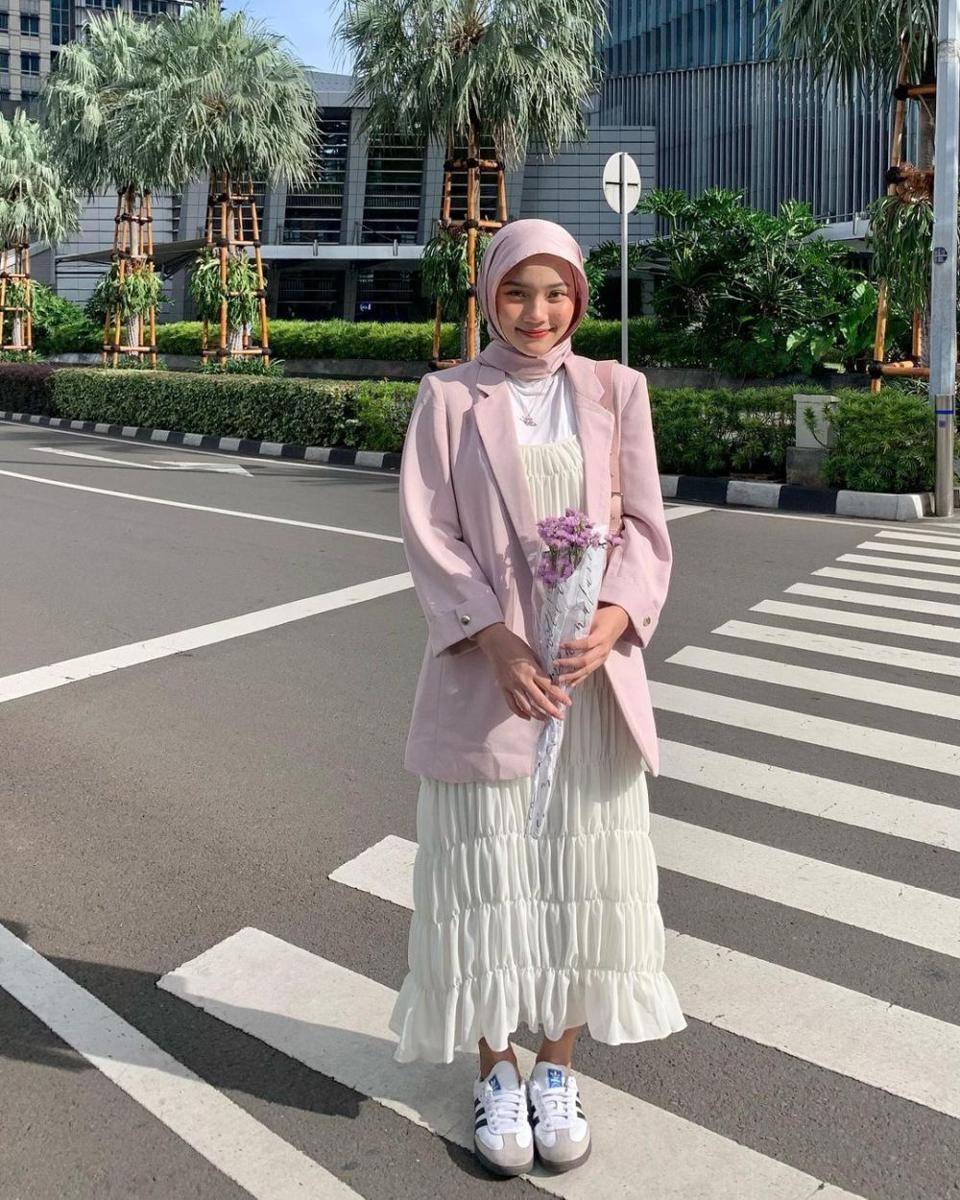 inspirasi OOTD ala Dian (instagram.com/diannn.d)