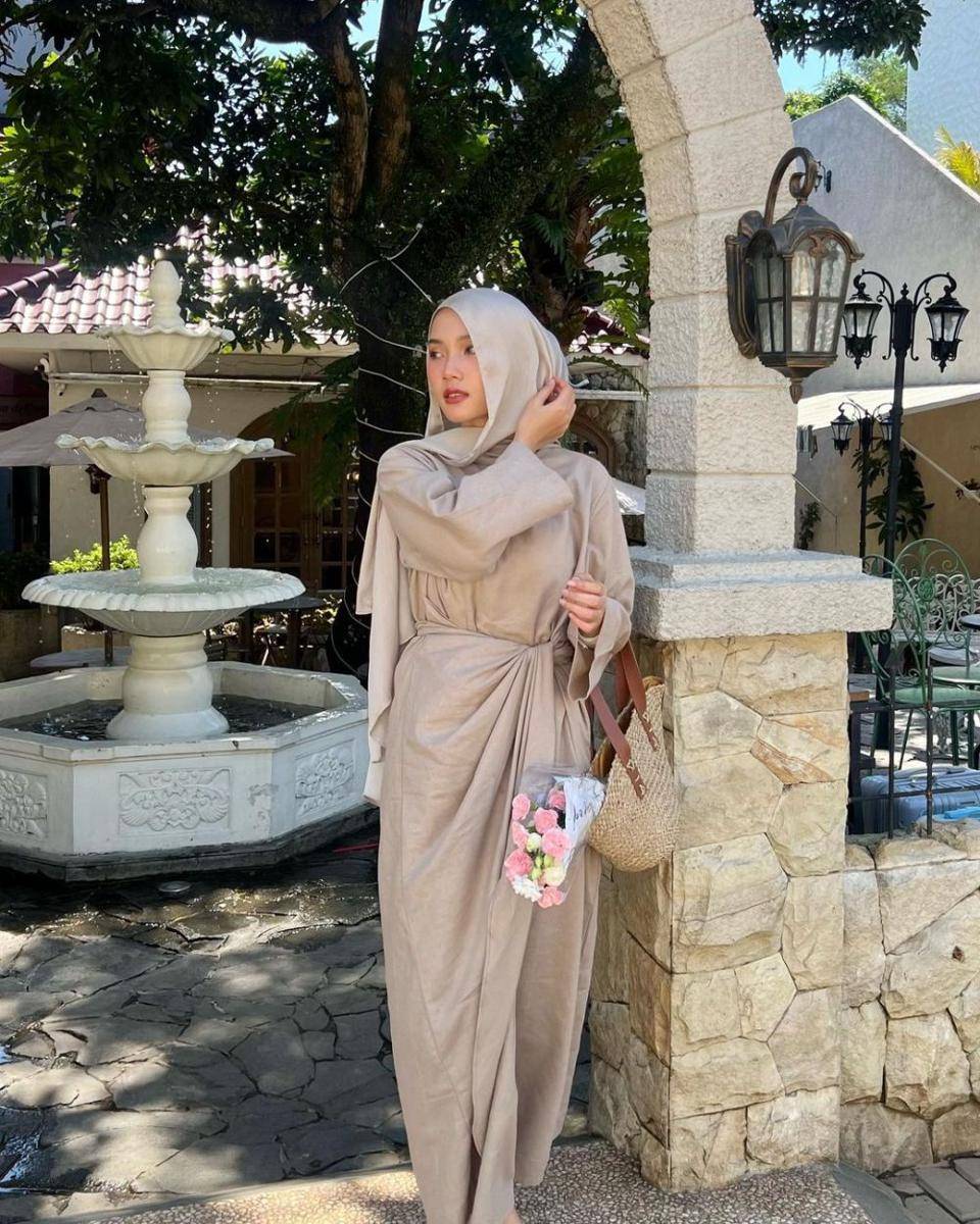 inspirasi OOTD ala Dian (instagram.com/diannn.d)
