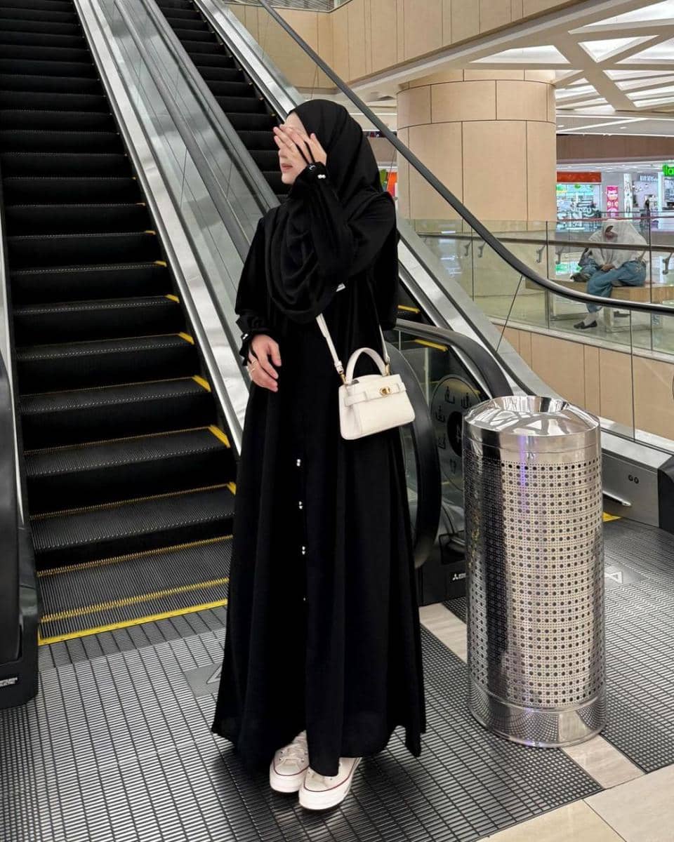 inspirasi OOTD ala Nyimas Juniar (instagram.com/njpda)