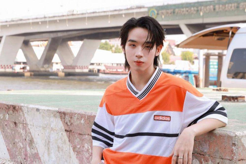 Hong Pichetpong (instagram.com/hongshihoshi)