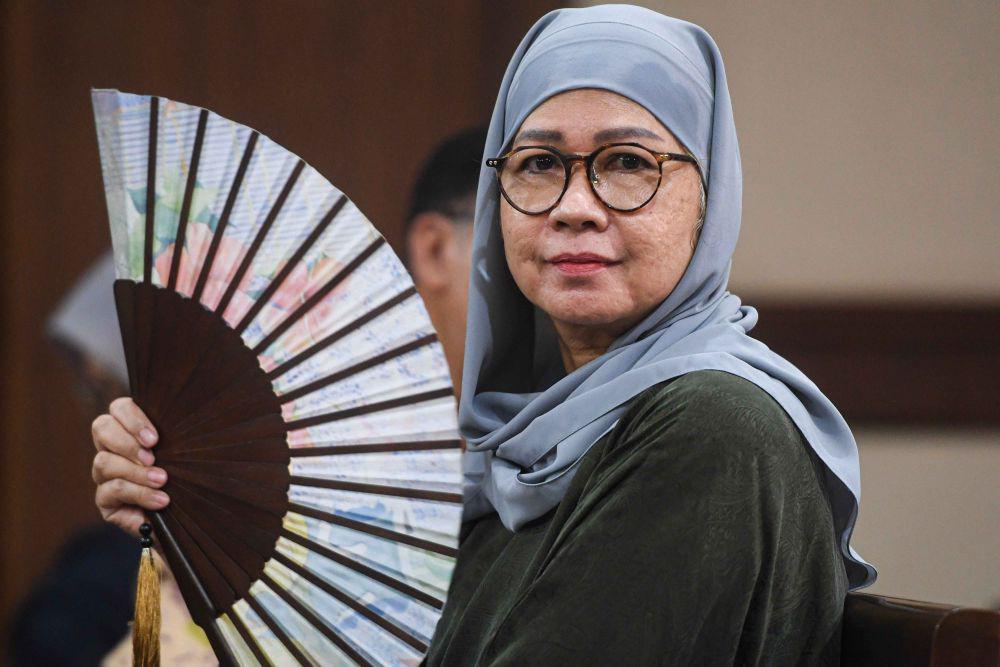Karen Agustiawan Setujui Kontrak Storage 10 Tahun Anak Riza Chalid
