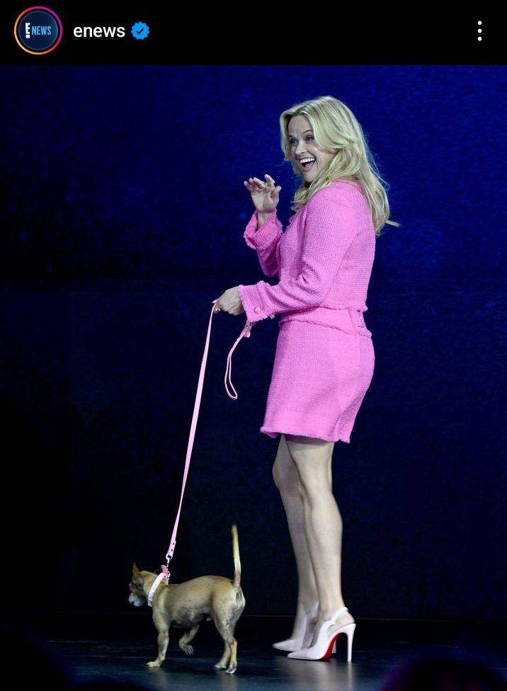 momen Reese Witherspoon umumkan prekuel Legally Blonde (instagram.com/enews)