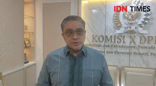Wakil Ketua Komisi X DPR RI Dede Yusuf Macan Effendi menegaskan maju Pilkada 2024 bukan pilihan yang menguntungkan bagi dirinya. (IDN Times/Amir Faisol)