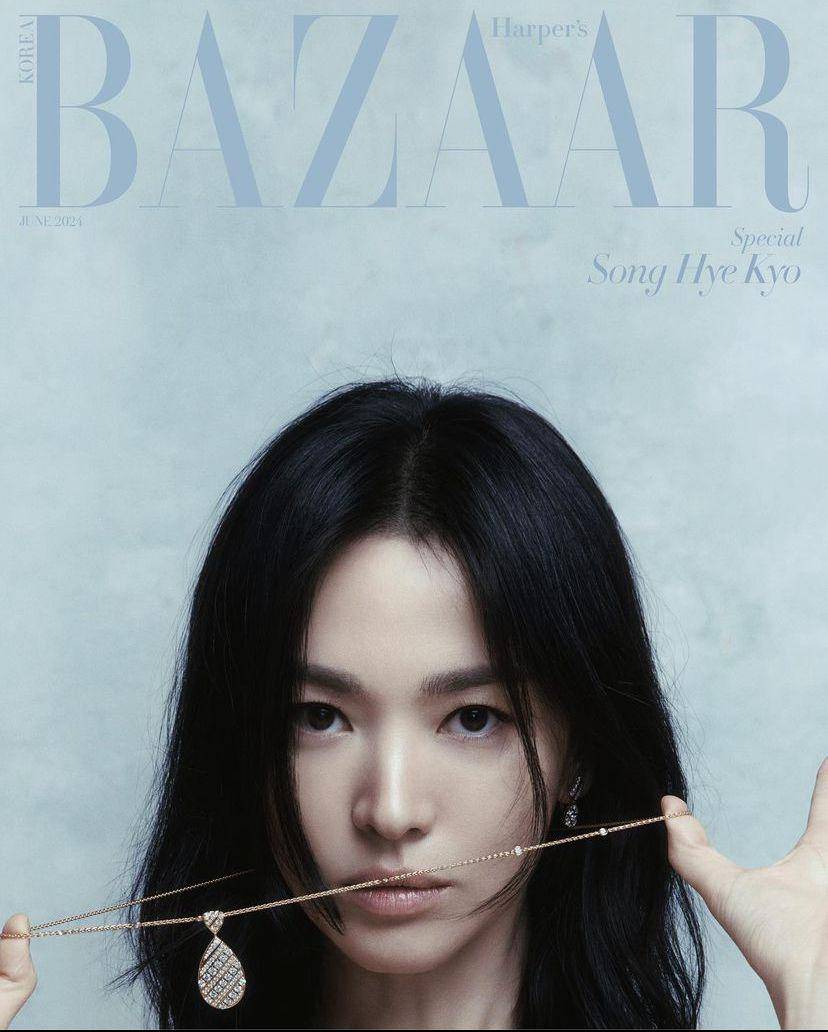 pemotretan terbaru Song Hye Kyo dengan Harper Bazaar Korea (instagram.com/harpersbazaarkorea)
