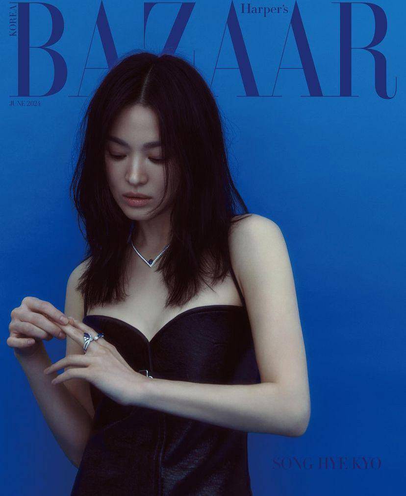 pemotretan terbaru Song Hye Kyo dengan Harper Bazaar Korea (instagram.com/harpersbazaarkorea)