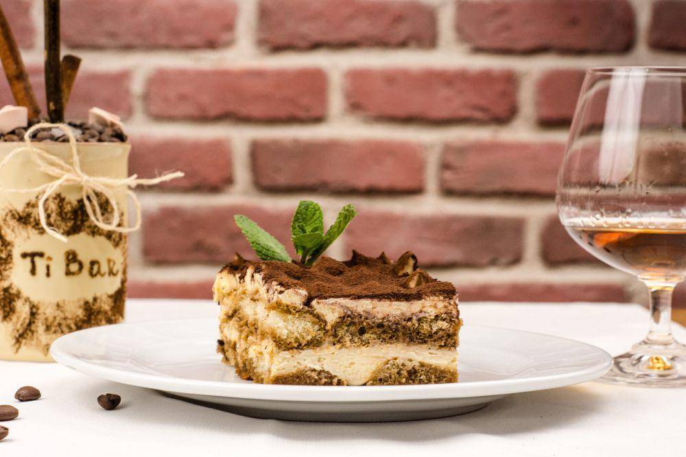 ilustrasi tiramisu (pixabay.com/Christo Anestev)