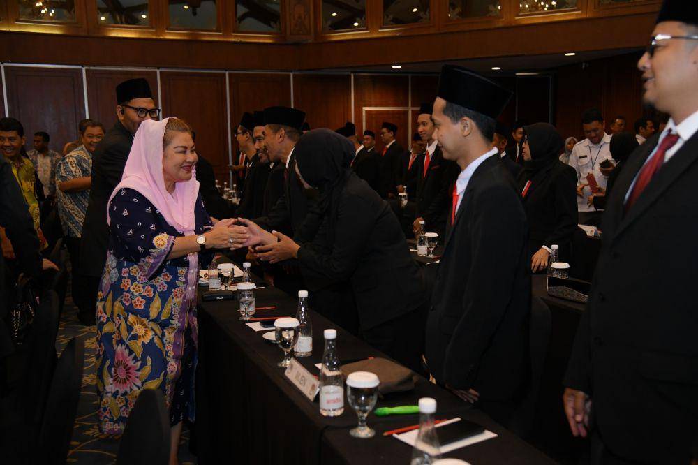 Wali Kota Semarang, Hevearita Gunaryanti Rahayu menghadiri pelantikan 80 Panitia Pemilihan Kecamatan (PPK) oleh Komisi Pemilihan Umum (KPU) Kota Semarang, Kamis (16/5/2024). (Dok. Pemkot Semarang)