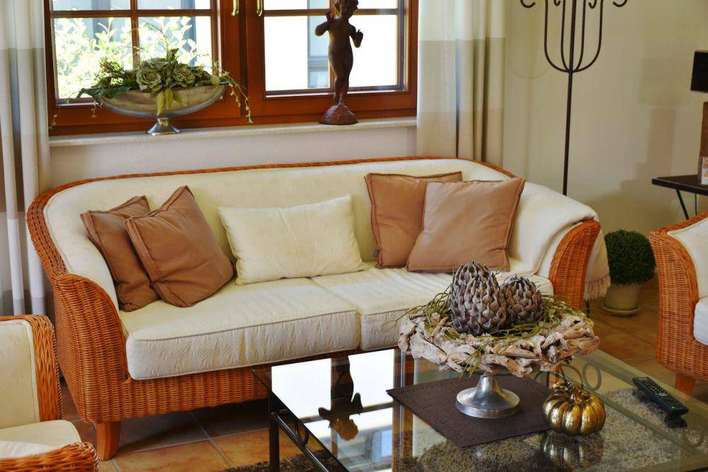 ilustrasi sofa (pexels.com/Pixabay)