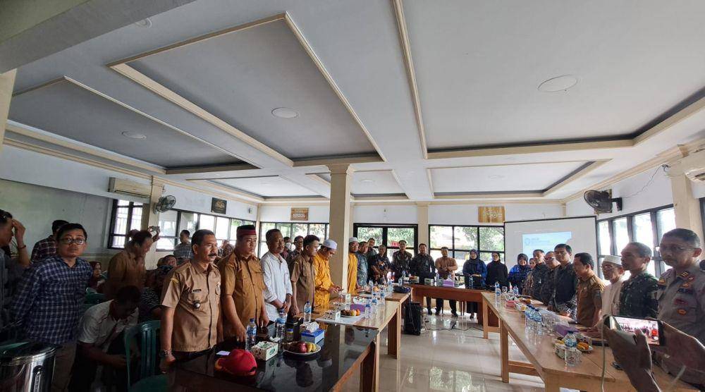 PNM Cabang Serang menyelenggarakan acara sosialisasi sekaligus silaturahmi tokoh masyarakat dan pemuka agama di Kecamatan Baros Kabupaten Serang, Selasa (14/5) (dok. PNM)