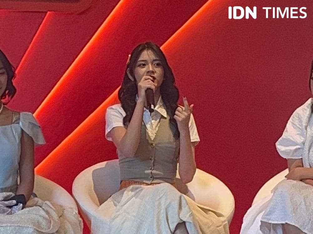 Konferensi Pers Shopee 6.6 Great Mid Year Sale pada Rabu (15/5/2024) di The Neighbourhood Jakarta bersama Zee, Freya, dan Christy JKT48 (IDN Times/Nisa Zarawaki)