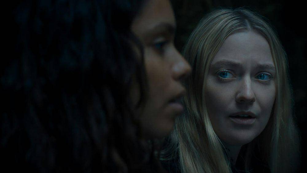 cuplikan film The Watchers (dok. Warner Bros. Pictures/The Watchers)