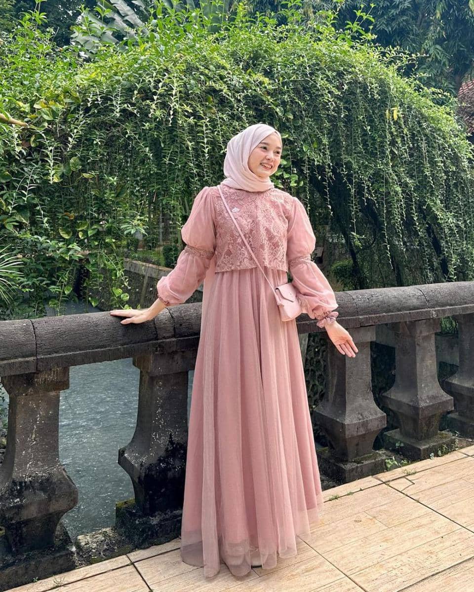 Anny Shofia (instagram.com/annyshofia)