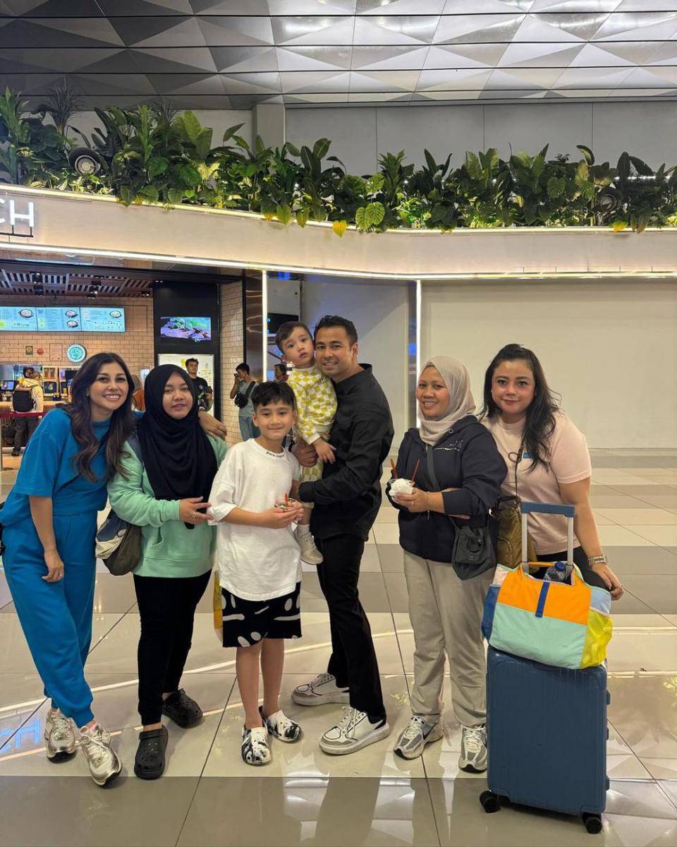 potret keluarga Raffi Ahmad (instagram.com/shela_lala96)