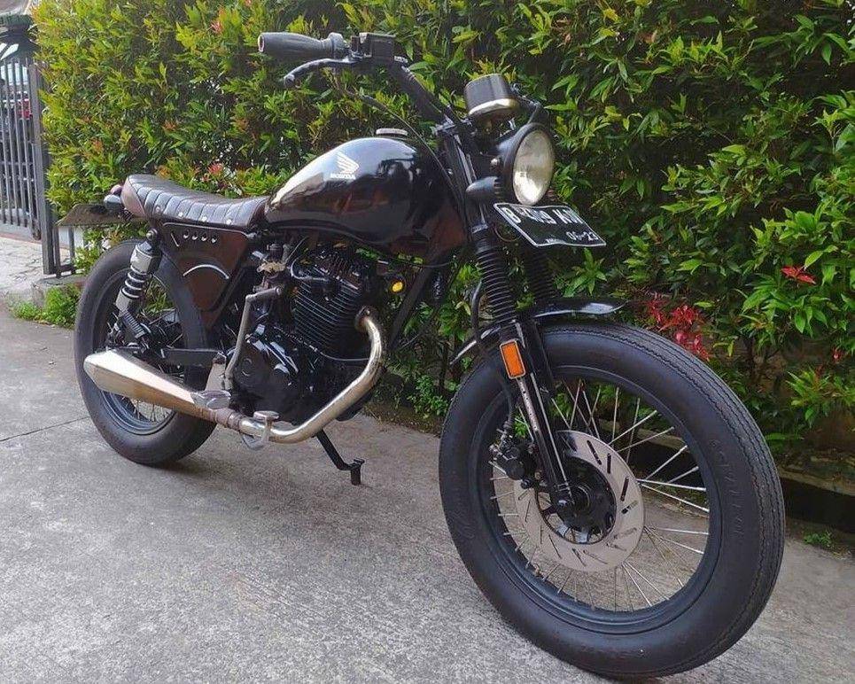 potret modifikasi GL Pro Japstyle (instagram.com/motorcustomdijual)