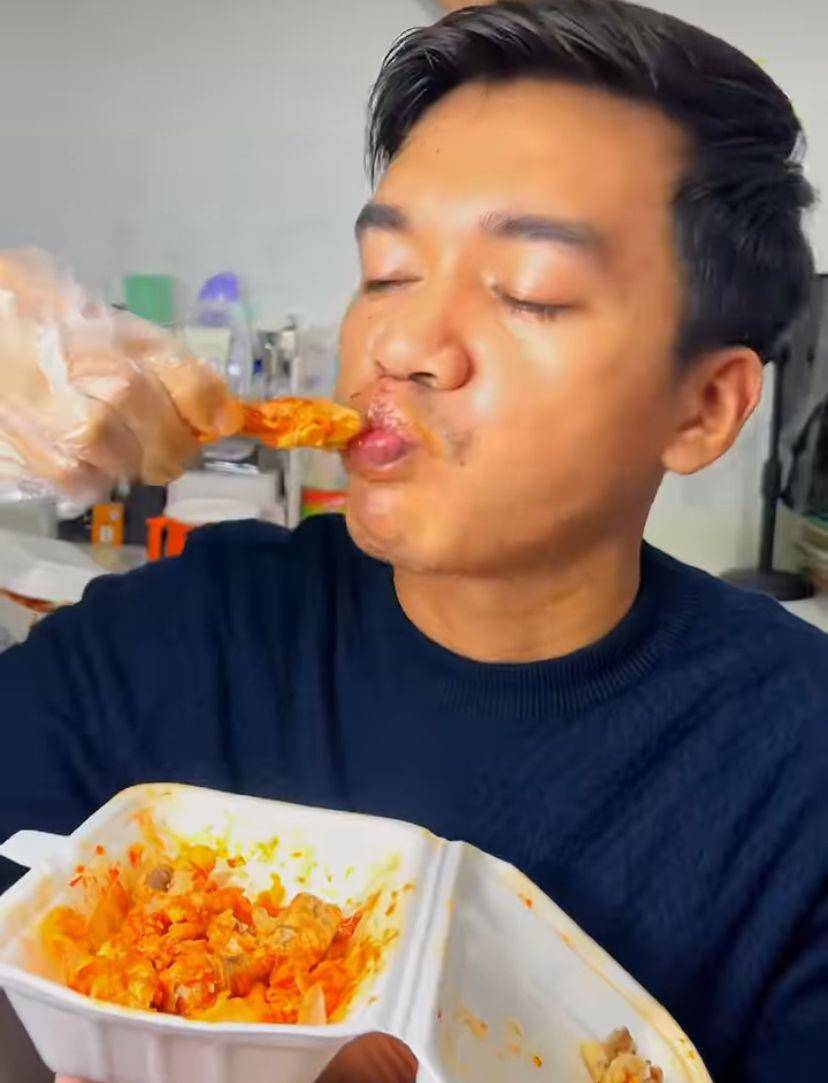 Pangsit Huha, salah satu kuliner terpedas di Medan (Instagram @ig_sikangjajan)
