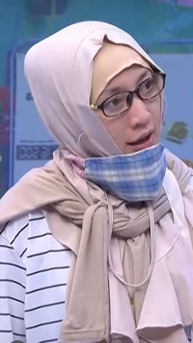 potret Hesti Purwadinata cosplay jadi ibu pengemis viral (tiktok.com/officialtrans7)