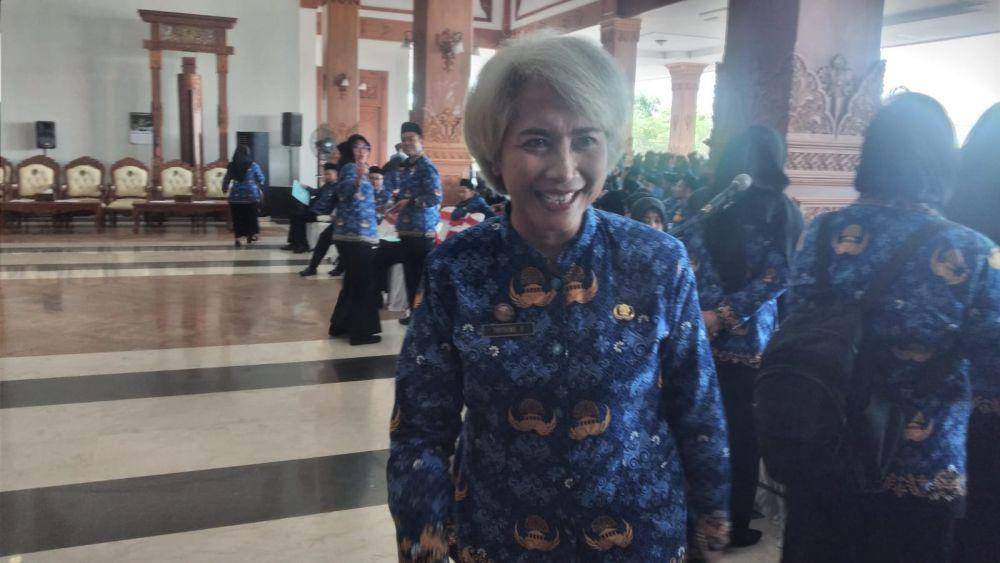 Thiting dilantik sebagai Pegawai Pemerintah dengan Perjanjian Kerja (P3K) di Pendopo Ronggo Djumeno, Kabupaten Madiun,. IDN Times/ Riyanto